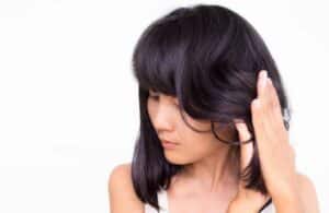 Coupe de cheveux dégradé, effilé et mi- court pour femme : ces tendances font fureur en 2025 !